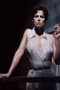 Death and the Maiden [Sigourney Weaver]